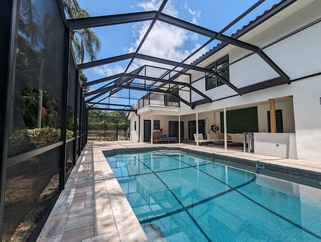 Wonderful Pool Cage Painting in Clearwater, Fl.